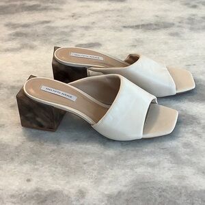 Saks Fifth Avenue Shoe